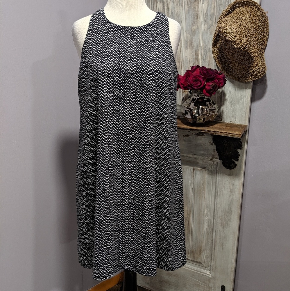 SOLD💙Gap sleeveless shift dress, navy/white dots - Picture 1 of 8